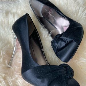 Paris Hilton Spelled Heel 6.5 bling crystal